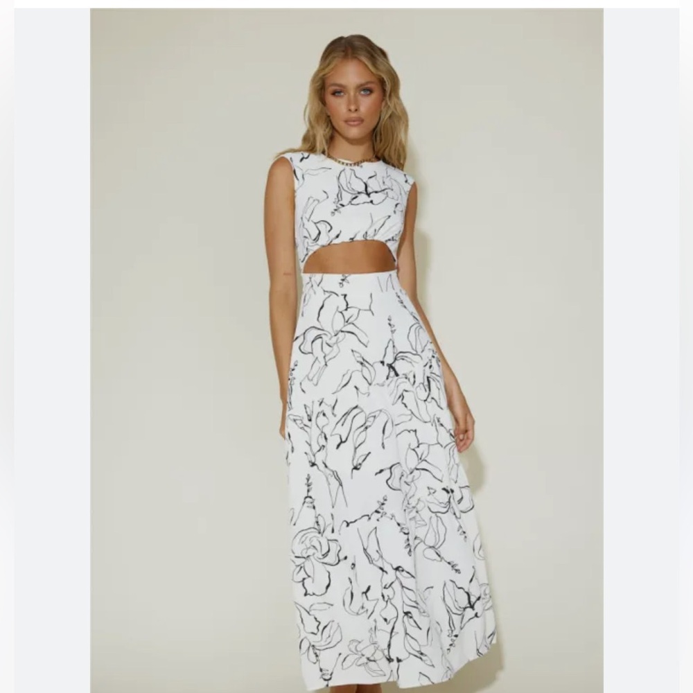 Moonlight Walks Maxi Dress White